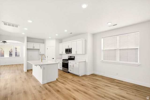 6320 S GREEN DIAMOND CV, St. George, UT 84790