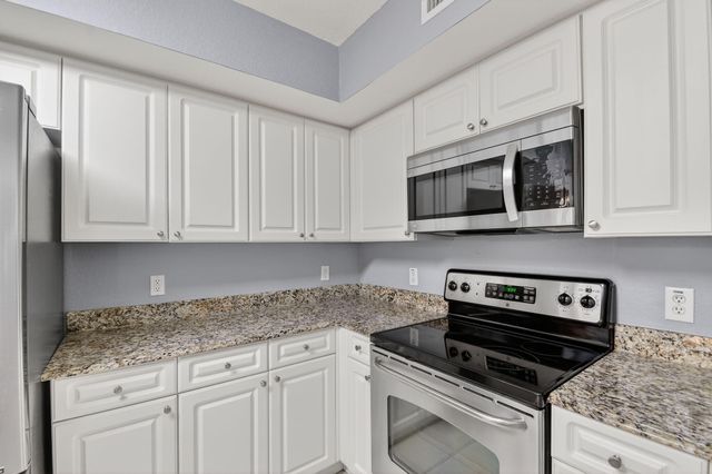 6769 Heritage Grande 2201, Boynton Beach, FL 33437