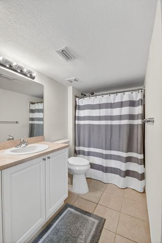 6769 Heritage Grande 2201, Boynton Beach, FL 33437