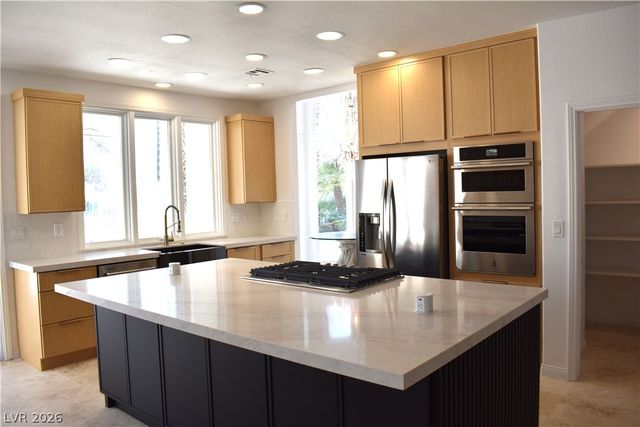 2208 Bay Hill Drive, Las Vegas, NV 89117
