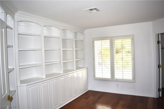 2208 Bay Hill Drive, Las Vegas, NV 89117