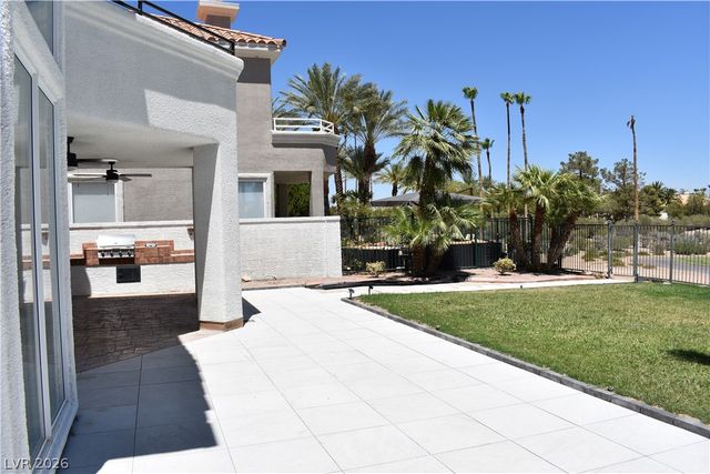 2208 Bay Hill Drive, Las Vegas, NV 89117