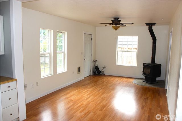 18343 Albany Street SW, Rochester, WA 98579