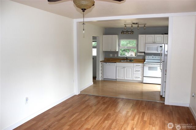 18343 Albany Street SW, Rochester, WA 98579