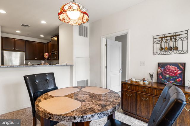 264 CARSON TER, Huntingdon Valley, PA 19006