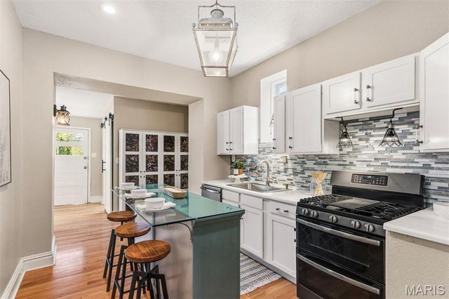 5412 Reber Place, St Louis, MO 63139