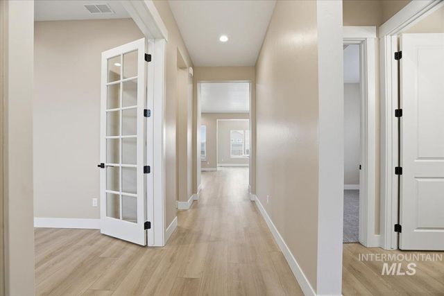 17151 N Yorktown Way, Nampa, ID 83687
