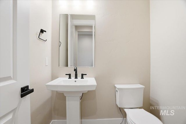 17151 N Yorktown Way, Nampa, ID 83687