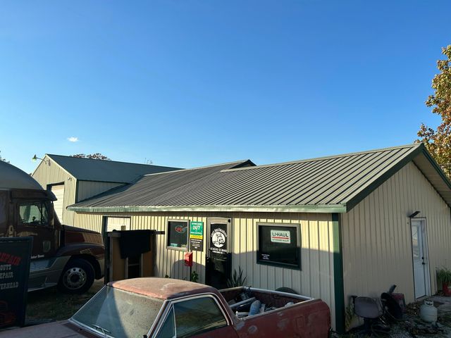 20600 Lawrence 2200, Aurora, MO 65605