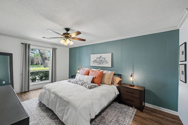 16105 Wall Street, Jersey Village, TX 77040