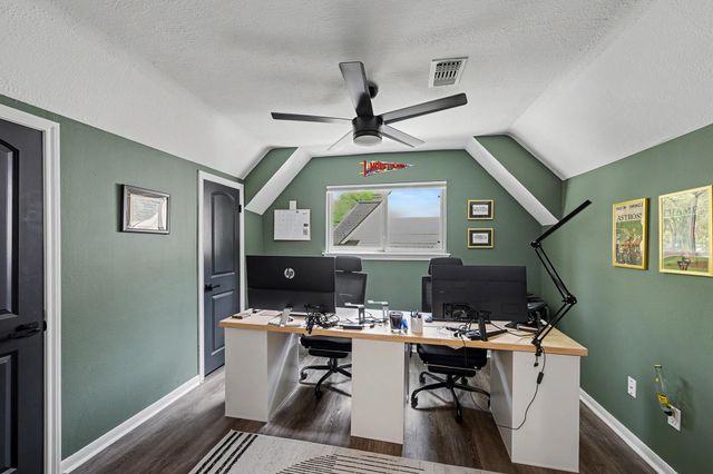 16105 Wall Street, Jersey Village, TX 77040