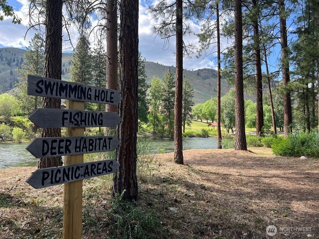 3 A Ross Road, Twisp, WA 98856