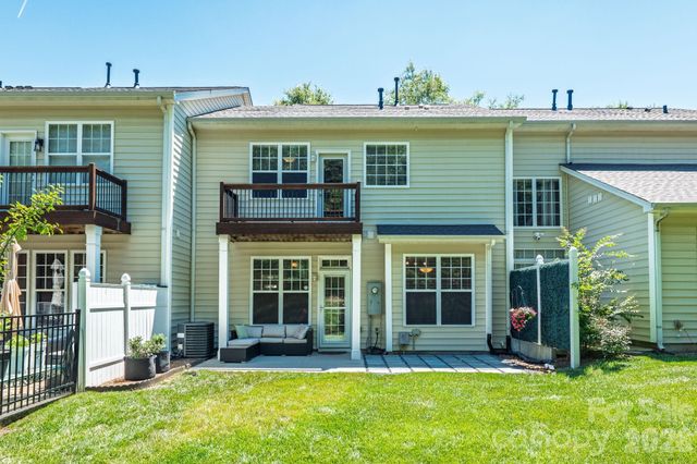 8543 Brookings Drive, Charlotte, NC 28269