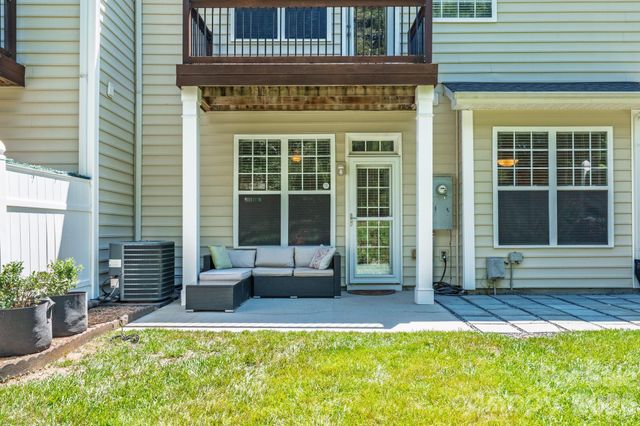 8543 Brookings Drive, Charlotte, NC 28269