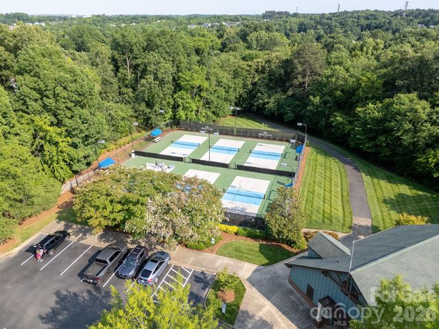 8543 Brookings Drive, Charlotte, NC 28269