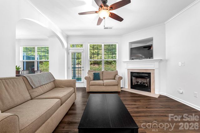 8543 Brookings Drive, Charlotte, NC 28269