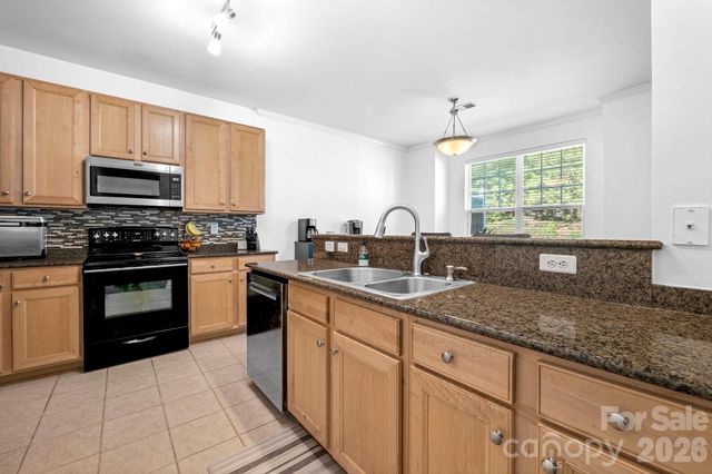 8543 Brookings Drive, Charlotte, NC 28269
