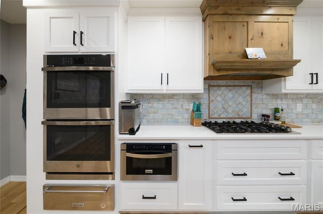 24939 Stormbreak Drive, Richland, MO 65556