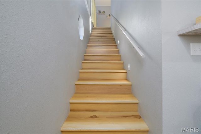 24939 Stormbreak Drive, Richland, MO 65556