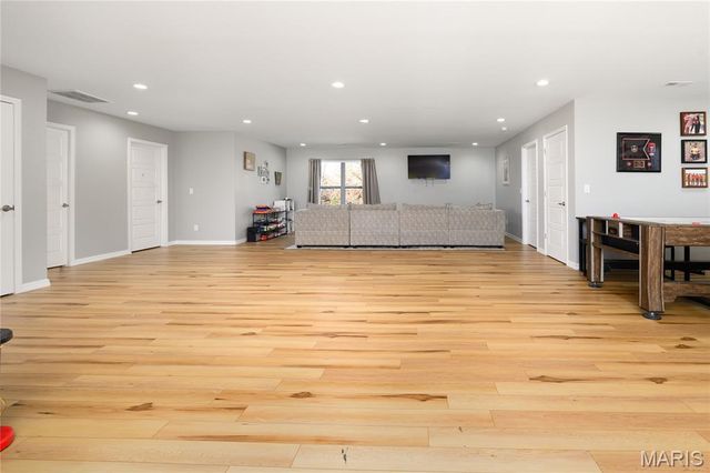 24939 Stormbreak Drive, Richland, MO 65556