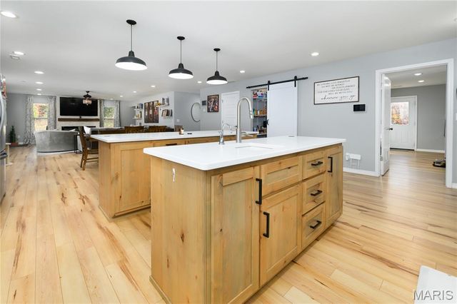 24939 Stormbreak Drive, Richland, MO 65556