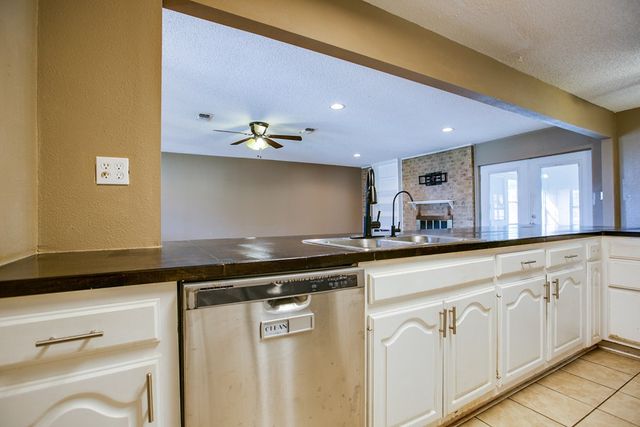 401 N 3rd Street, Ballinger, TX 76821