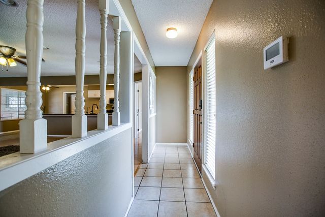 401 N 3rd Street, Ballinger, TX 76821