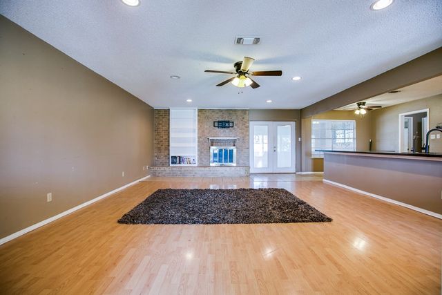 401 N 3rd Street, Ballinger, TX 76821