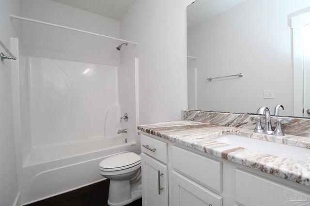 717 Brambling Ct, Pensacola, FL 32533
