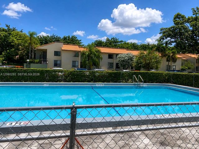 9568 SW 1st Ct 7-F, Coral Springs, FL 33071