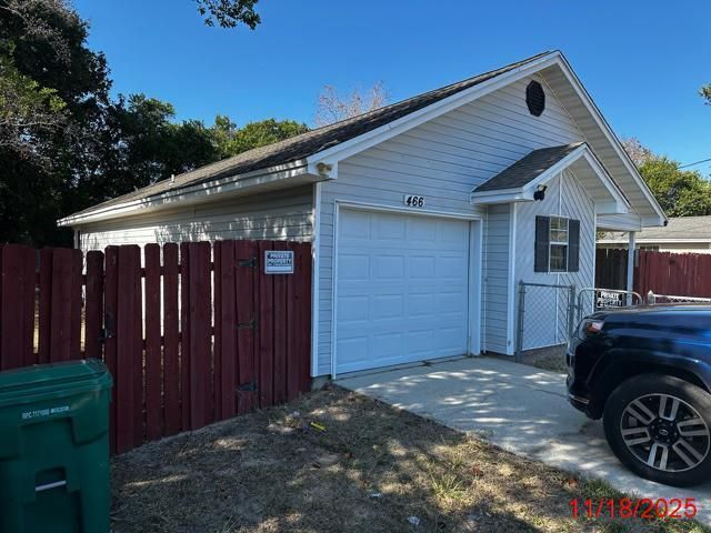 466 Sara Avenue, Mary Esther, FL 32569