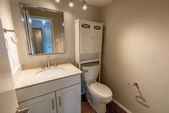 832 Banister LN 832, Austin, TX 78704