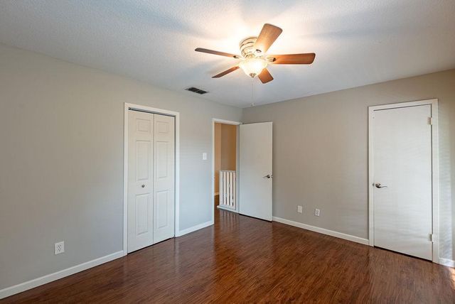 832 Banister LN 832, Austin, TX 78704