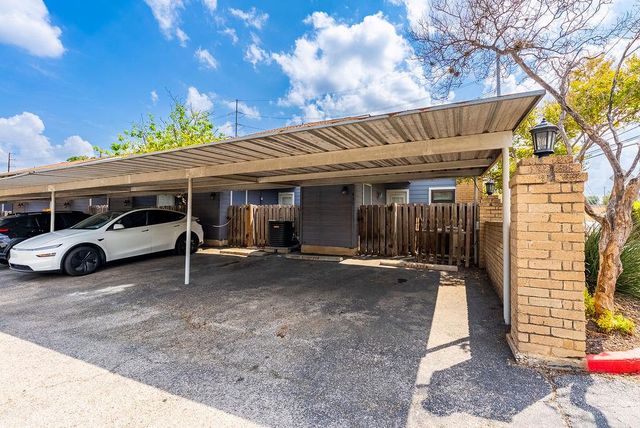 832 Banister LN 832, Austin, TX 78704