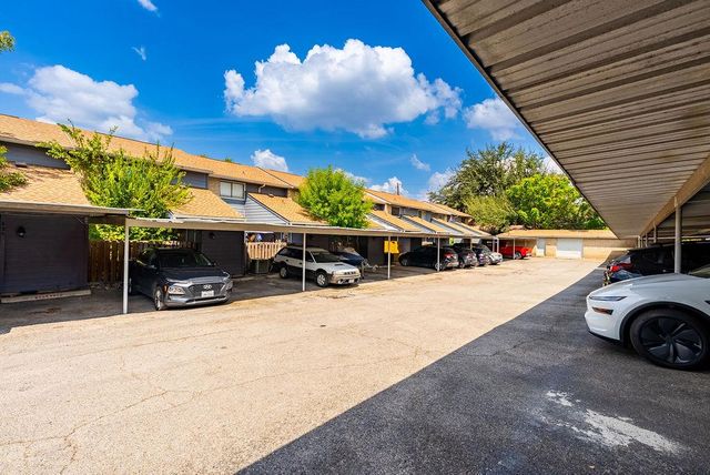 832 Banister LN 832, Austin, TX 78704