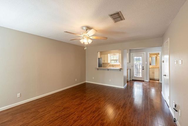 832 Banister LN 832, Austin, TX 78704