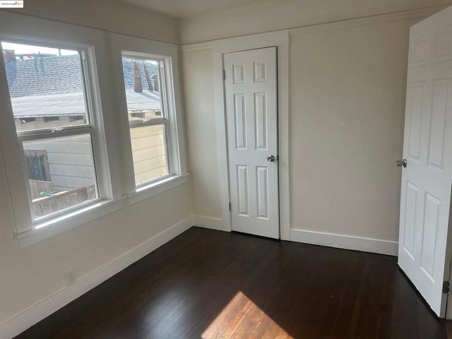 2618 E 20Th St, Oakland, CA 94601