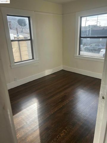 2618 E 20Th St, Oakland, CA 94601
