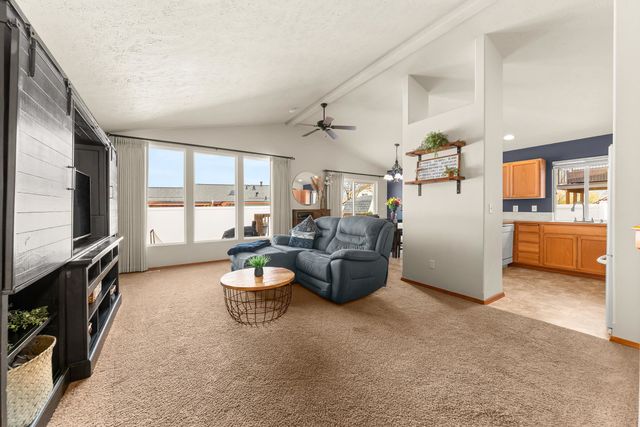 1613 E 2nd St, Deer Park, WA 99006