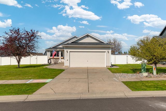 1613 E 2nd St, Deer Park, WA 99006