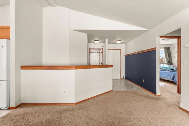 1613 E 2nd St, Deer Park, WA 99006