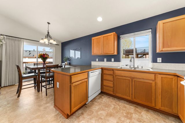 1613 E 2nd St, Deer Park, WA 99006
