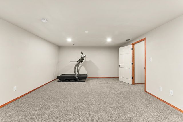 1613 E 2nd St, Deer Park, WA 99006