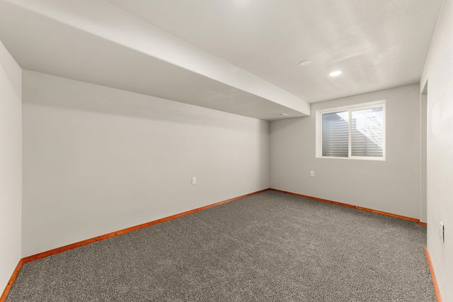 1613 E 2nd St, Deer Park, WA 99006