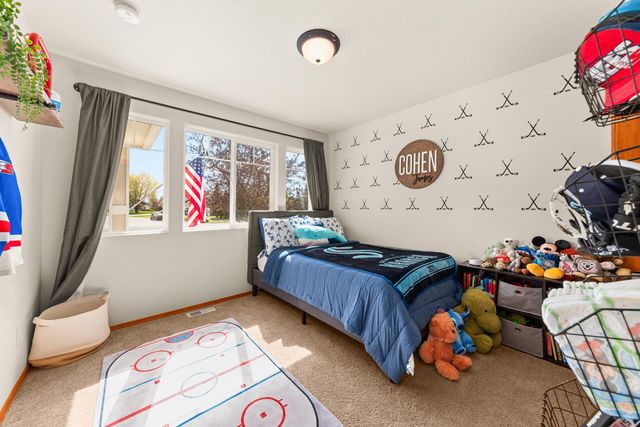 1613 E 2nd St, Deer Park, WA 99006