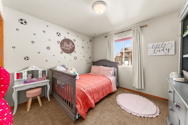 1613 E 2nd St, Deer Park, WA 99006
