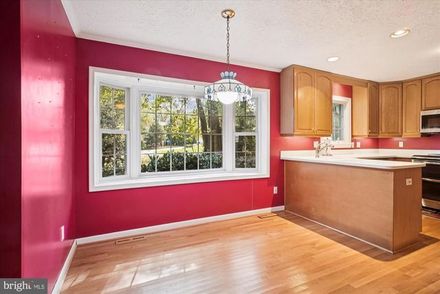 3424 TILTON VALLEY DR, Fairfax, VA 22033