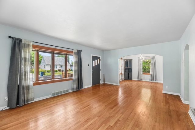 628 212th Place, Dyer, IN 46311