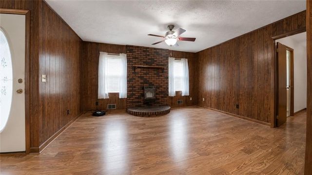 962 Willow Springs Road, Dallas, GA 30132