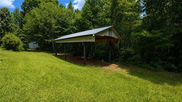 962 Willow Springs Road, Dallas, GA 30132